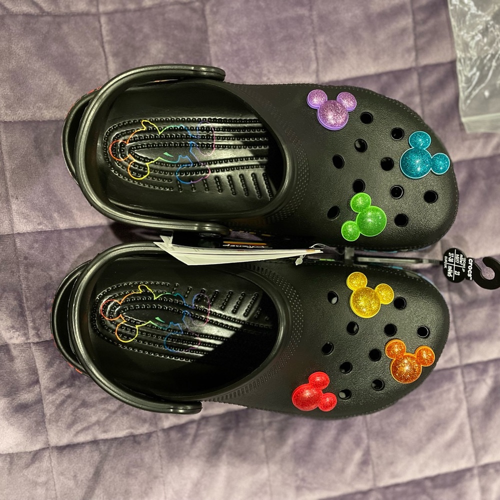 CROCS Disney Mickey rainbow 🌈 Pride